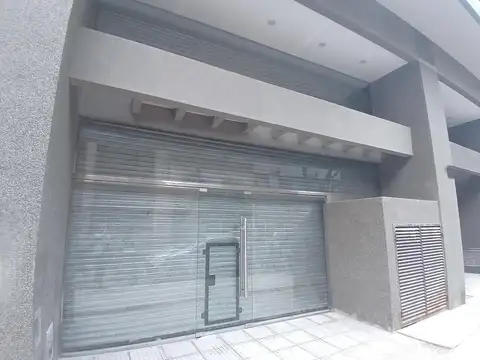 LOCAL Oficina con Cocheras Monserrat - Mexico 1678