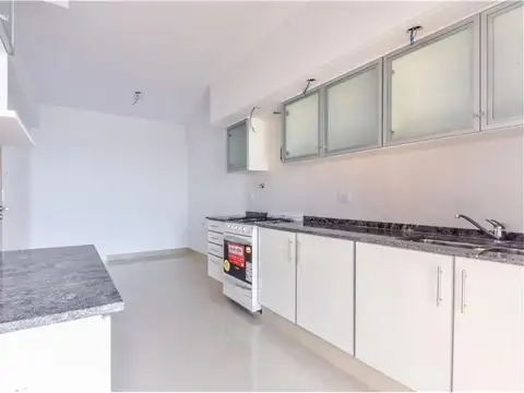 Departamento 3 ambientes con 2 baños