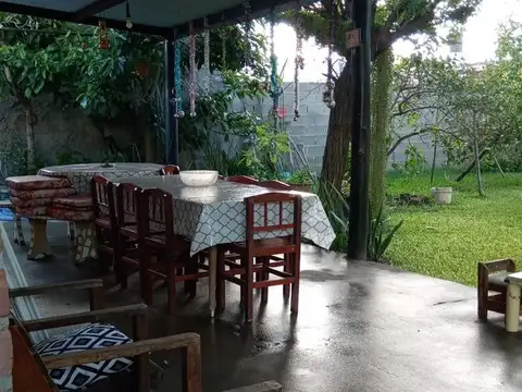 CABAÑAS A LA VENTA EN PTO. GABOTO A METROS DEL RÍO