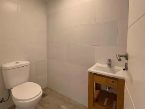 Casa en Alquiler con 1 cochera