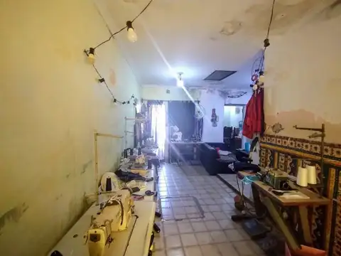 Casa 5 ambientes con 1 baño