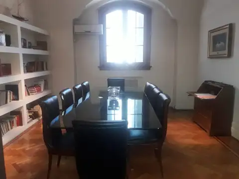 Oficina 6 ambientes con 3 baños