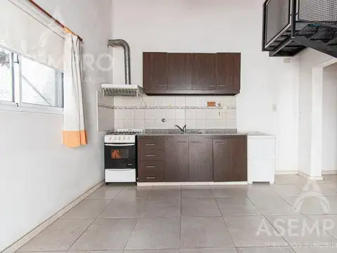 PH en Venta 3 Ambientes en Villa Ballester con Patio.