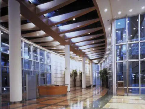 Av. Elvira Rawson de Dellepiane al 100