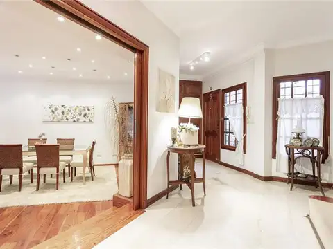 Casa en Venta en Lomas De Zamora, USD 450.000