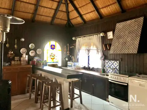 Casa 5 ambientes con 3 baños