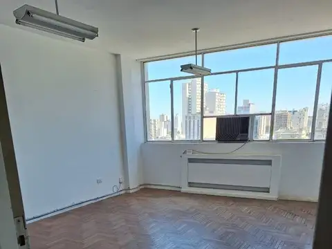 Ofina en alquiler centrica vista abierta