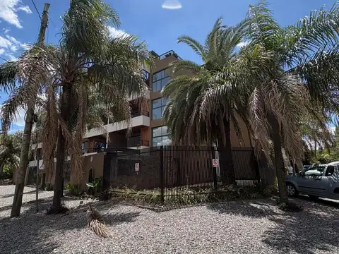 Departamento en Venta en Barrio Parque Leloir, USD 170.000