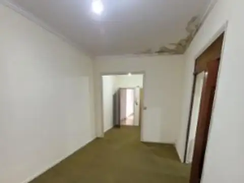 VENTA 4 AMBIENTES OPORTUNIDAD .VALENTIN GOMEZ 3000