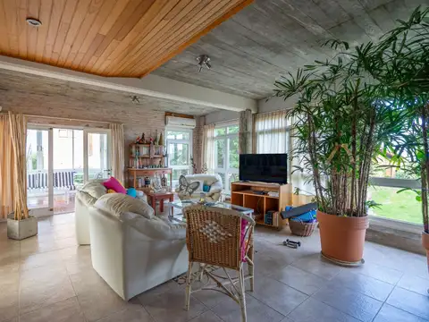 Casa en Alquiler Temporal en Pinamar, USD 6.500