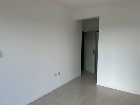 Departamento 2 AMBIENTES en Caseros centro