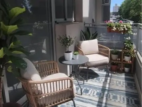 Vendemos departamento a estrenar sobre Bv Rondeau. Frente, balcón hacia el Este
