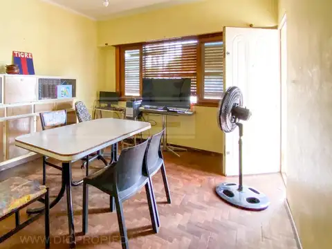 Mazza al 3100, entre Rivadavia y Medrano