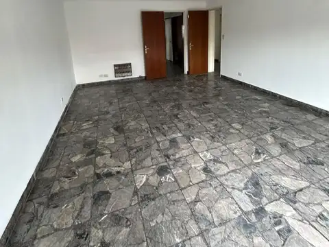 Depto Tipo Casa en Alquiler 45 años