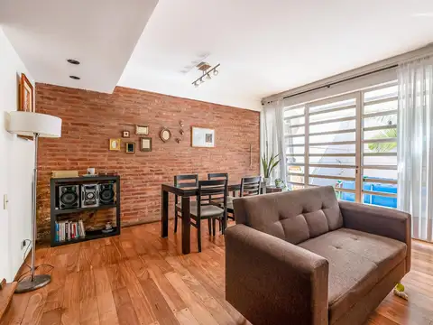 Casa en Venta en Belgrano R, USD 360.000