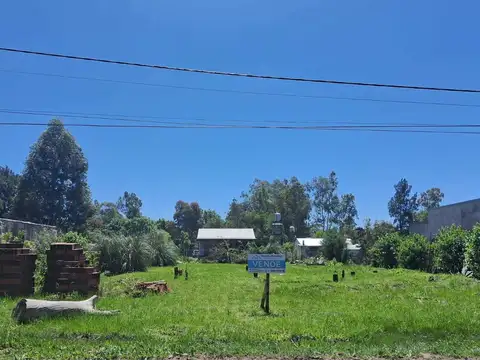 VENTA. LOTE DE  800 M2-PARQUE SAKURA-EXALTACIÓN DE LA CRUZ 100