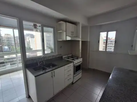 Departamento en Alquiler con 1 cocheras