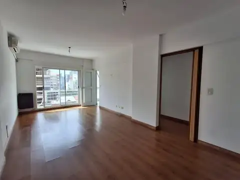 Hermoso 4 ambientes con cochera en torre l Urquiza