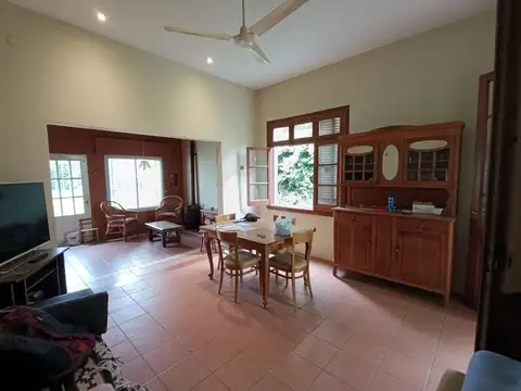 Calle 526 entre 3 y 4 La Plata, Tolosa 800