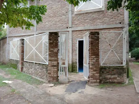 VENTA CASA 5 AMB EN MERLO