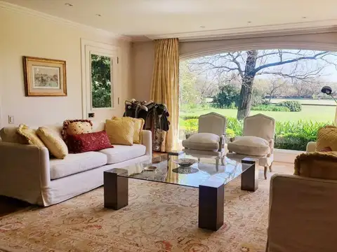 Casa en Venta de 5 dormitorios