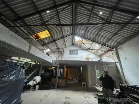 Galpon en Venta en Villa Adelina, USD 350.000