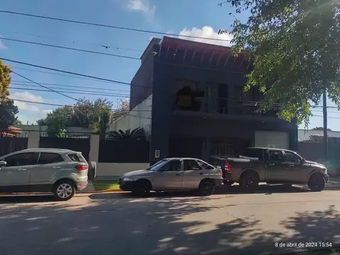 Venta de galpón en Villa Adelina