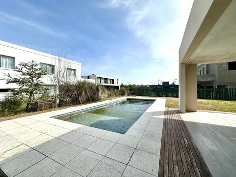 Casa en Venta de 5 dormitorios