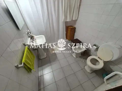 Casa - Venta - Argentina, Hurlingham - Carhue 391