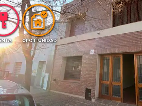 Venta / Oportunidad de inversion Casa + Local/Dpto en 23 entre 2 y 102
