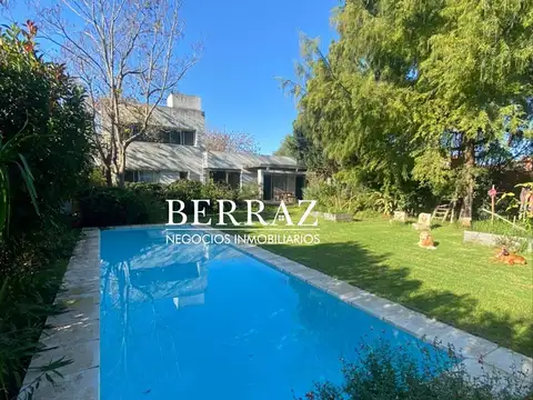 Casa Venta 4 AMB en Barrio El Lucero Pilar sobre lote de 900 m2 APTA CREDITO OPORTUNIDAD 