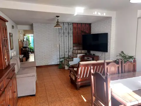 Depto Tipo Casa en Venta de 4 ambientes