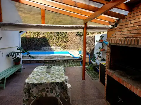 Depto Tipo Casa en Venta con 1 cocheras