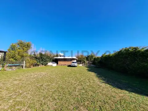 Calle 6 e/ 403 y 407 - Quinta en Solar del Parque - Villa Elisa - La Plata