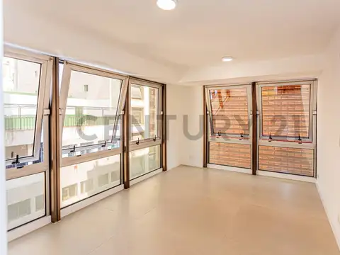 ESMERALDA 700, Piso 5