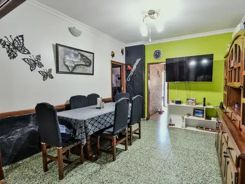 PH en venta - 3 Dormitorios 2 Baños - Morón