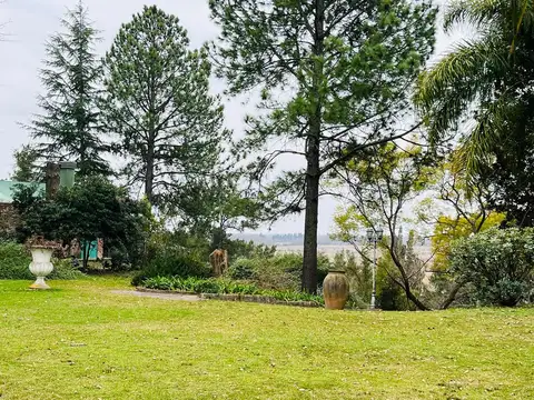 ¡RETASADA! Excelente casaquinta sobre la Barranca con magnifica vista - Kennedy al 600.