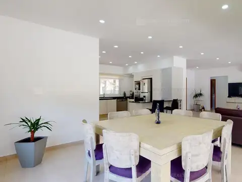 Casa  en Venta en Club Miralagos, La Plata, G.B.A. Zona Sur