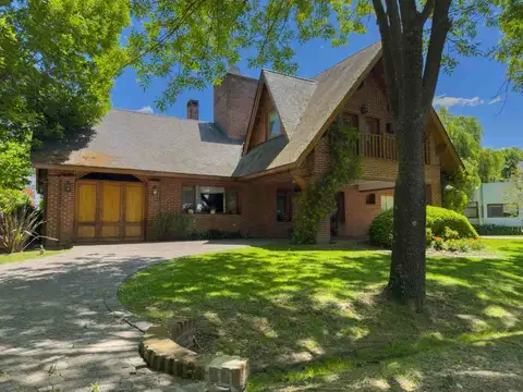 CASA EN VENTA EN GRAND BELL I