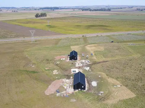 Chacra con Viñedo y Vistas a las Sierras Tandil