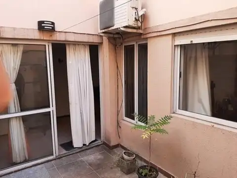 Depto Tipo Casa en Venta de 2 ambientes