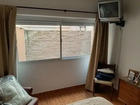 Caracas 1700 , Piso PB