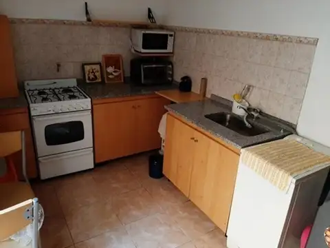 ph de dos ambientes con patio