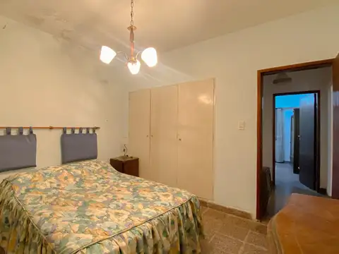 Venta casa en block en barrio Acantilados