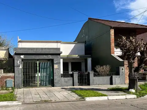 Casa ideal para 2 familias+ APTO CREDITO BANCARIO