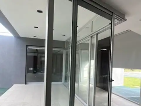 ALQUILER  Casa 5 Amb. en el Club de Campo LAS PERDICES - Virrey del Pino GBA