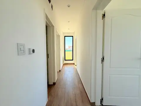 VENTA CASA 4 AMBIENTES EL REBENQUE