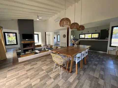 Casa en Alquiler de 3 dormitorios