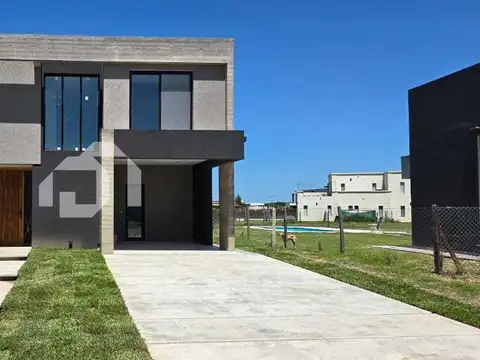 Casa  en Venta en San Sebastian, Escobar, G.B.A. Zona Norte