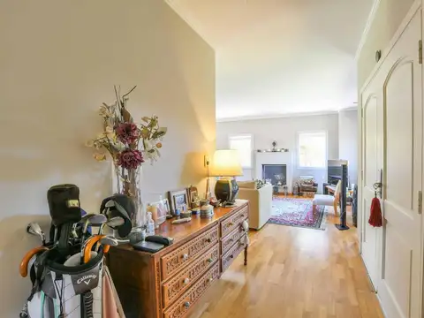 Casa 5 ambientes con 4 baños